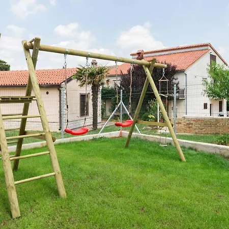 וילה Vila Sunce *