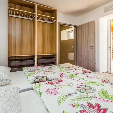 别墅 Vila Sunce Orbanići